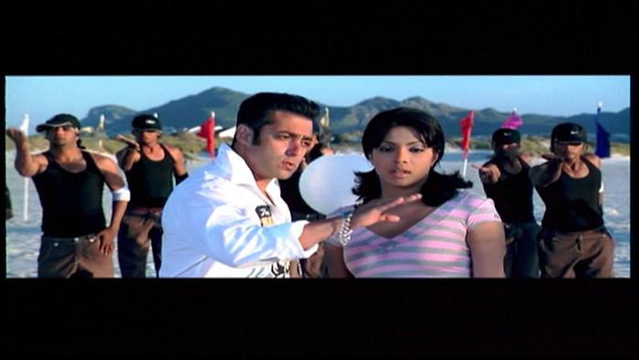 Tujhe Aksa Beach Song Lyrics